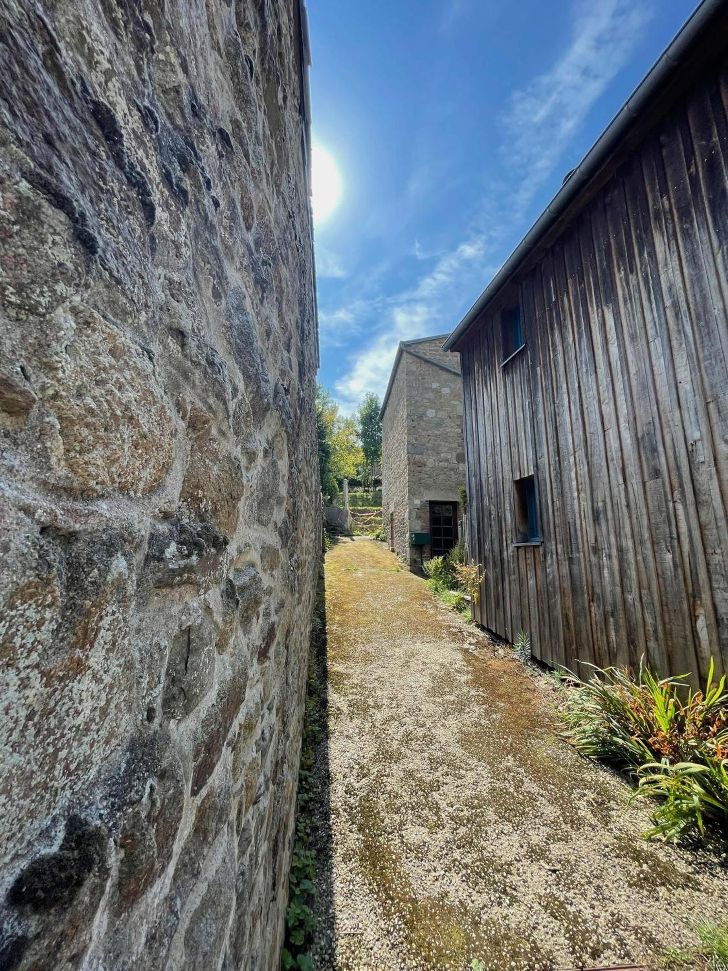 Impasse Des Mysteres - La Maison Des Sorciers Lehon/Dinan Exteriér fotografie